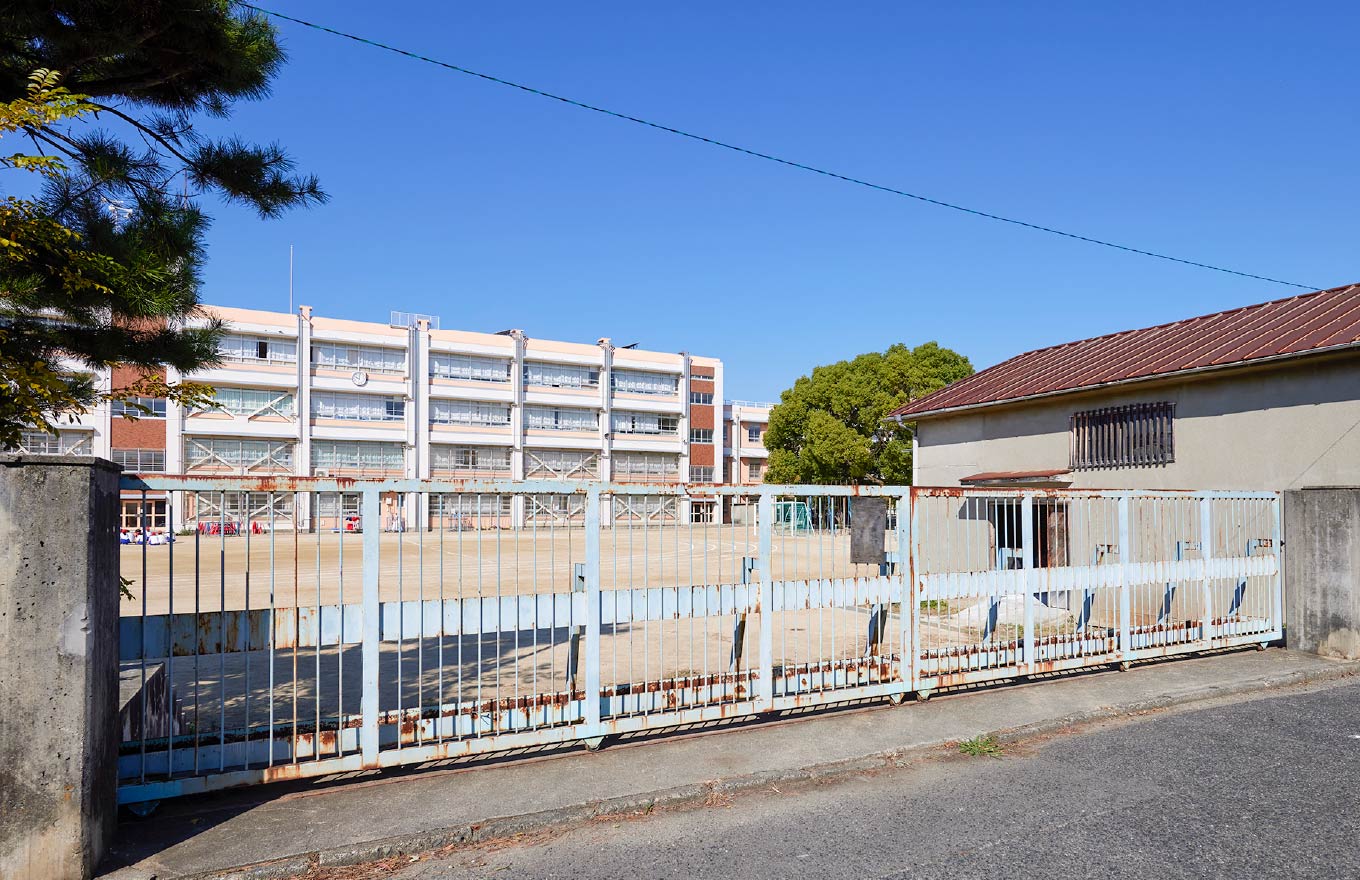 市立羽衣小学校