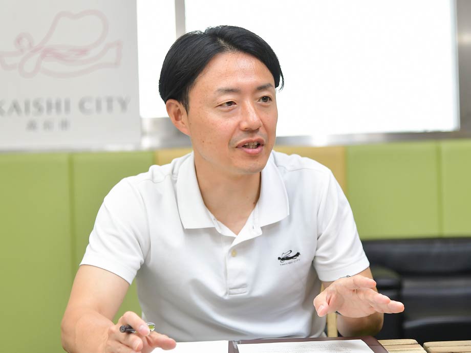 奥野氏