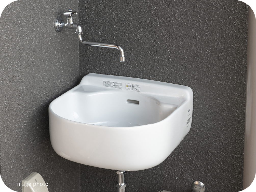 バルコニーに設置のスロップシンク