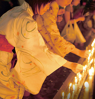 御手洗祭(足つけ神事)