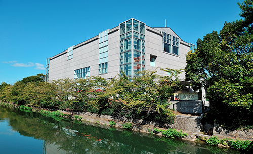 京都国立近代美術館 photo by Kunihiro Shikata