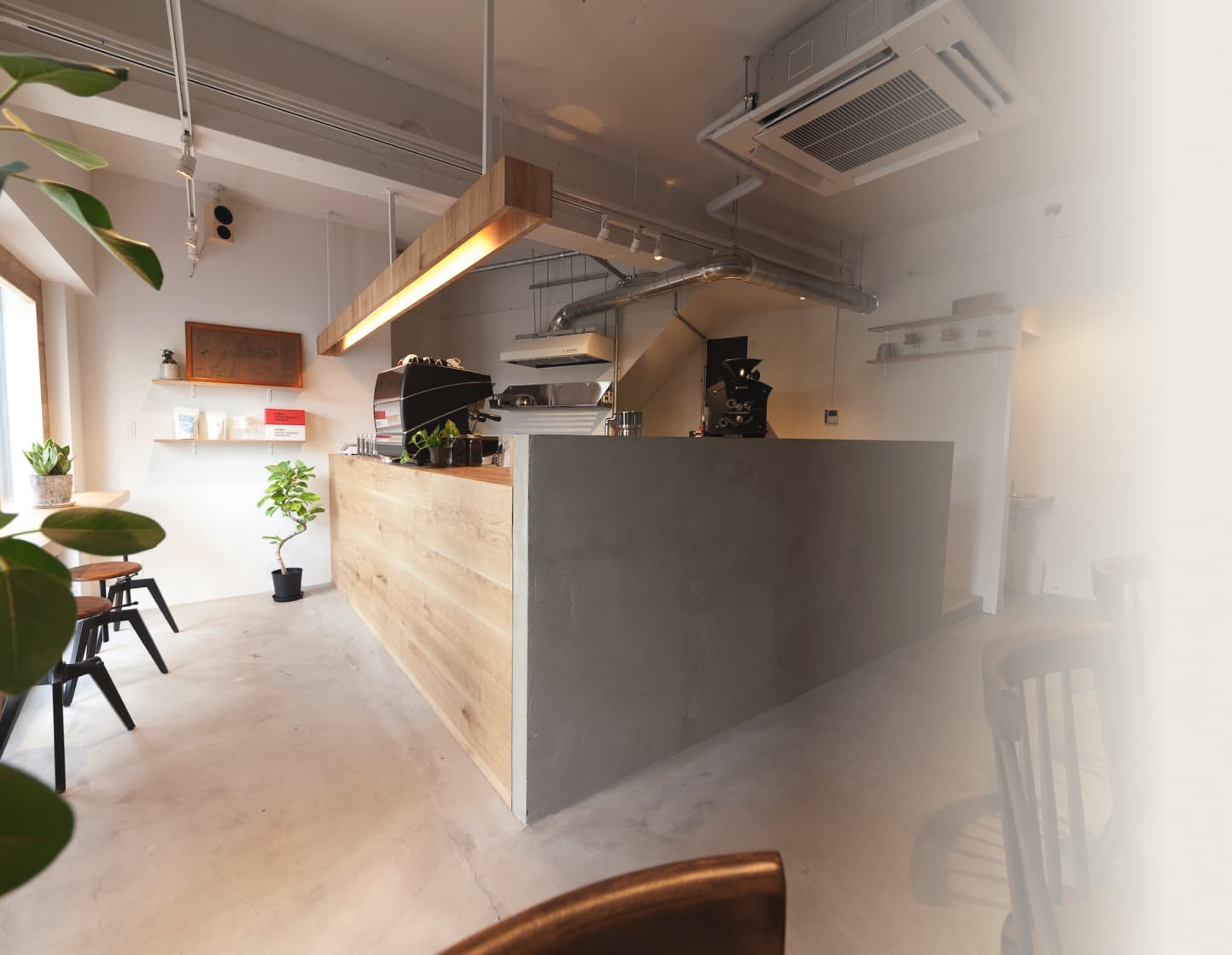 COLINA COFFEE（約490ｍ/徒歩7分）