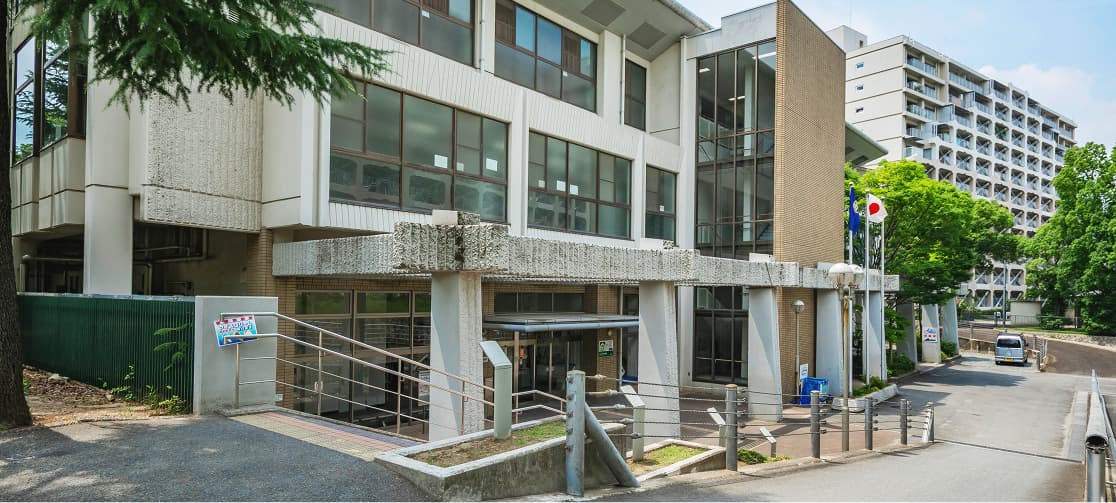 市立片山市民体育館（約1,450m/徒歩19分）
