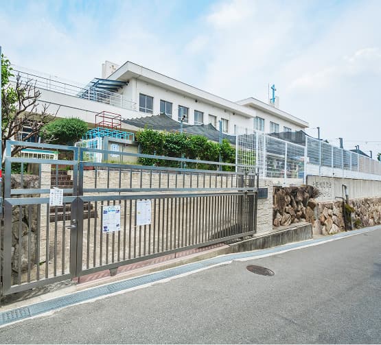 藤ヶ丘幼稚園（約680m/徒歩9分）